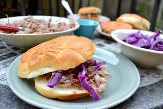 kalua pig with hawaiian sweet bread