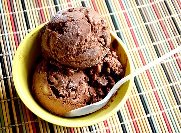 vegan chocolate ice cream