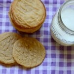 Gluten Free Peanut Butter Cookies| These simple cookies use rice flour instead of regular flour to make them gluten free and perfectly chewy. | www.thesurferskitchen.com