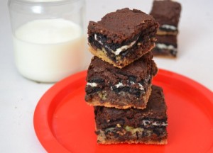 brownie cookie with oreos