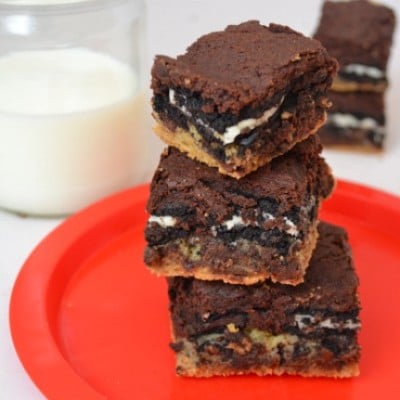 brownie cookie with oreos