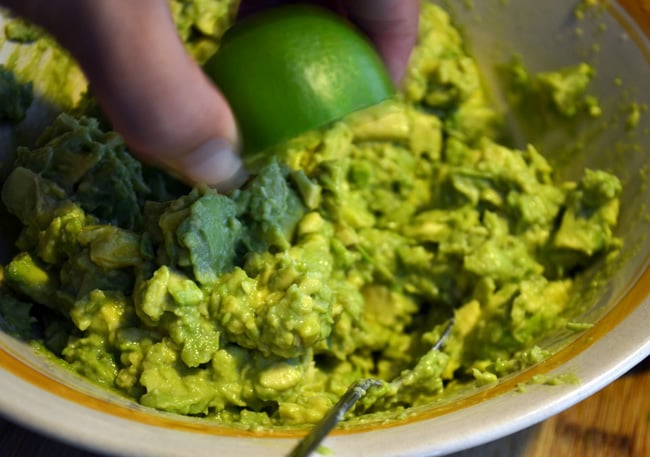 guacamole with lime
