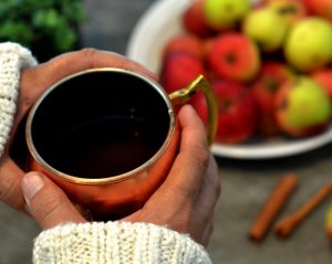 Instant Pot Homemade Apple Cider | Fresh homemade apple cider in less than 30 minutes. This is insanely good and you have to try it. |www.thesurferskitchen.com