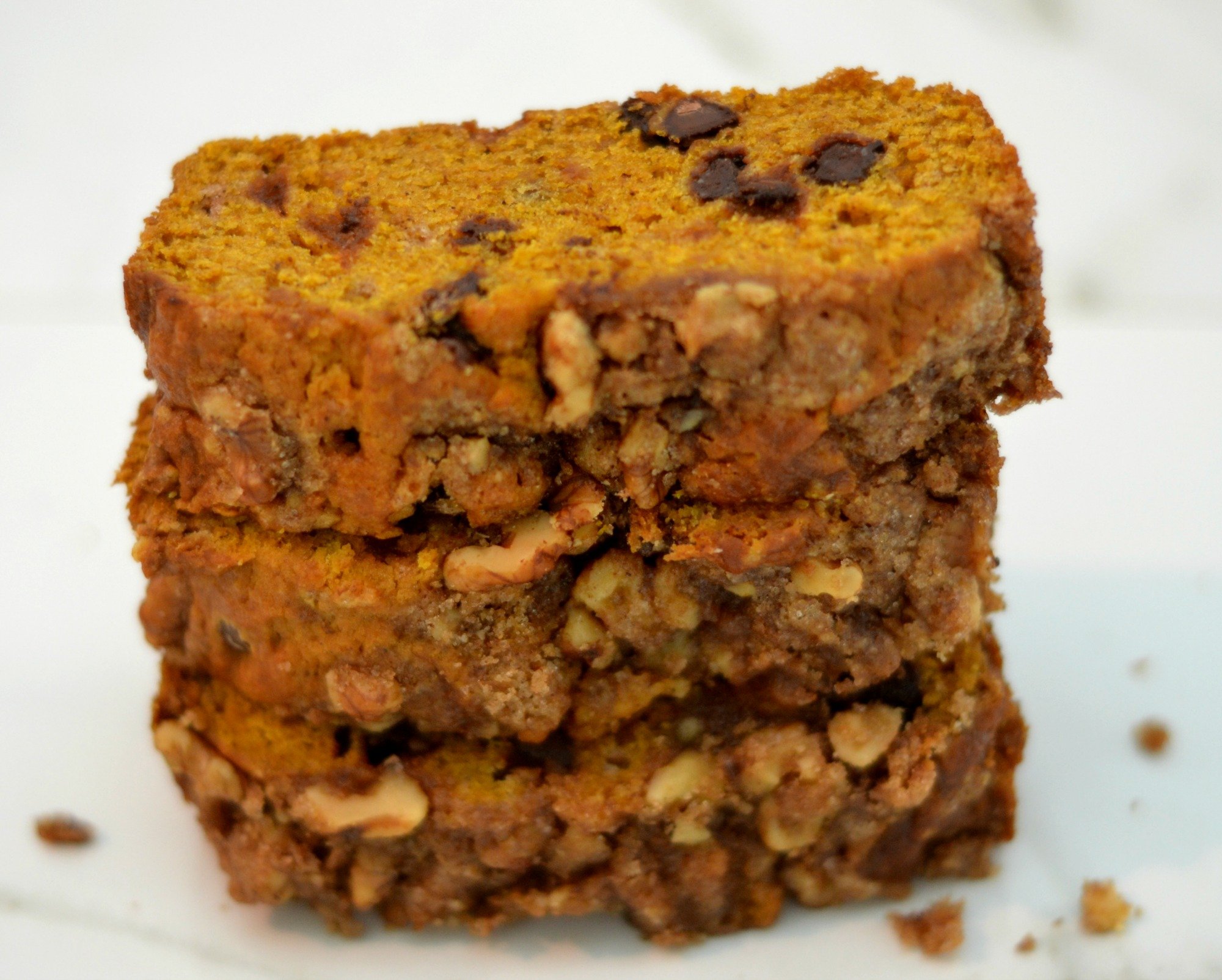 Chocolate Chip Pumpkin Bread| My basic pumpkin bread recipe with added chocolate and a special topping. So good! | www.thesurferskitchen.com