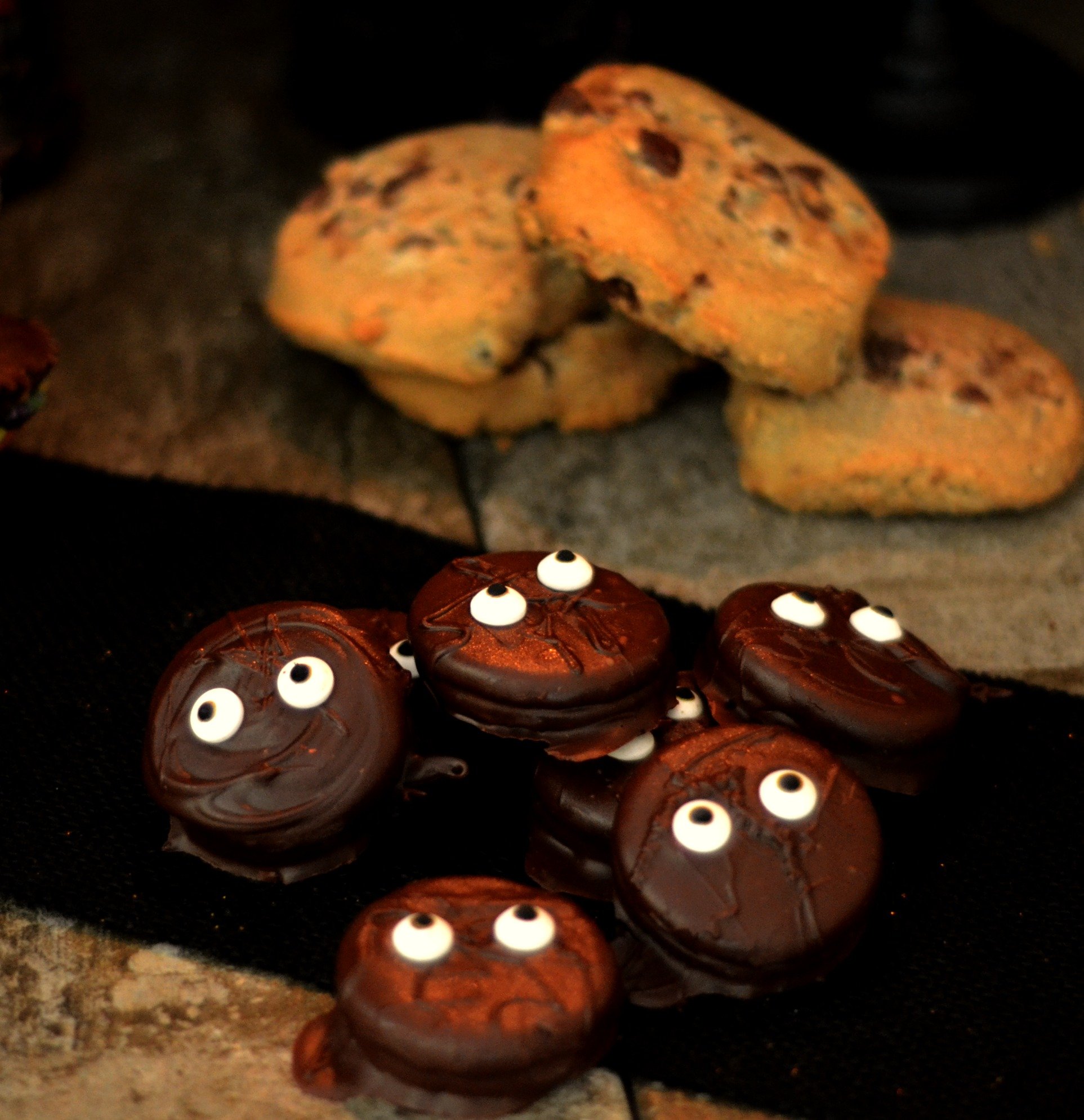 Halloween Treats for people with too much to do. These simple treats are perfect to make it seem like you are a domestic goddess. | www.thesurferskitchen.com