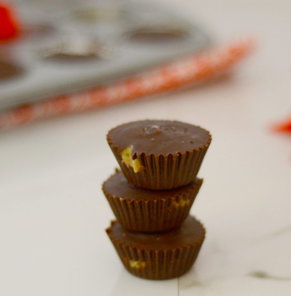 Cashew Butter Caramel Chocolate Cups-A super creamy caramel made from cashew butter. So perfect and vegan too! | www.thesurferskitchen.com