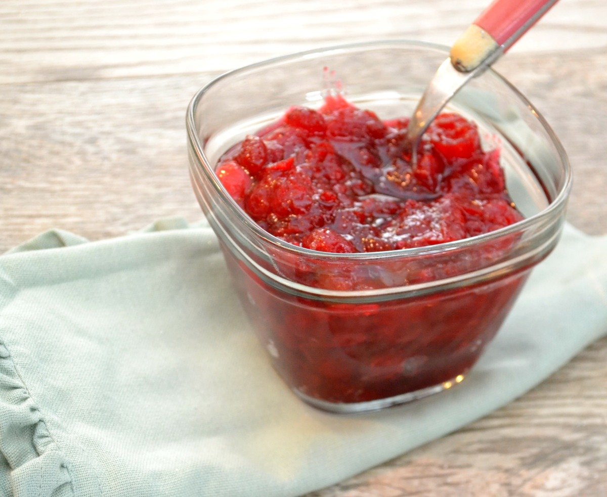 Easy Homemade Cranberry Sauce| This super simple recipe will take your holiday table over the top. Great topping on everything! | www.thesurferskitchen.com