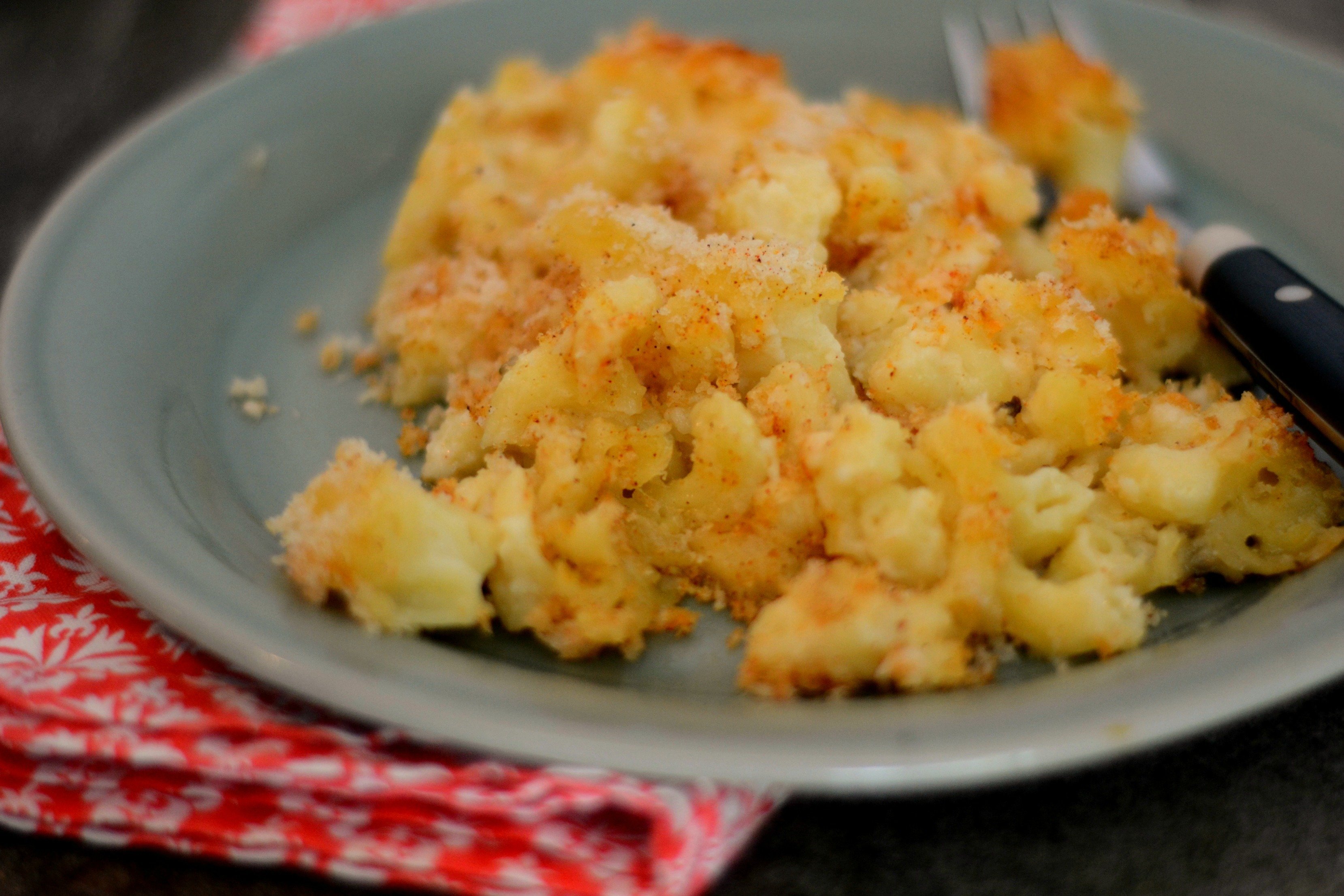 Grandma Jennie's Macaroni and Cheese --Comfort Food at it's finest. This is really one of our family favorites. | www.thesurferskitchen.com