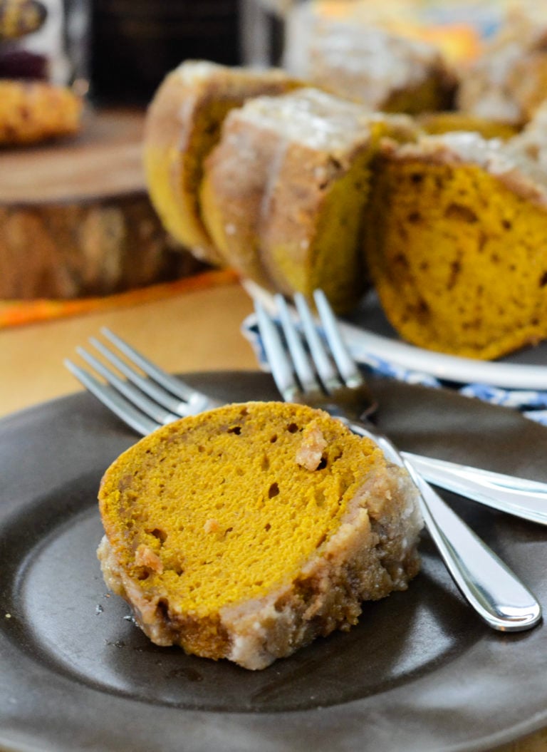 Simple Pumpkin Coffeecake with Crumble Topping
