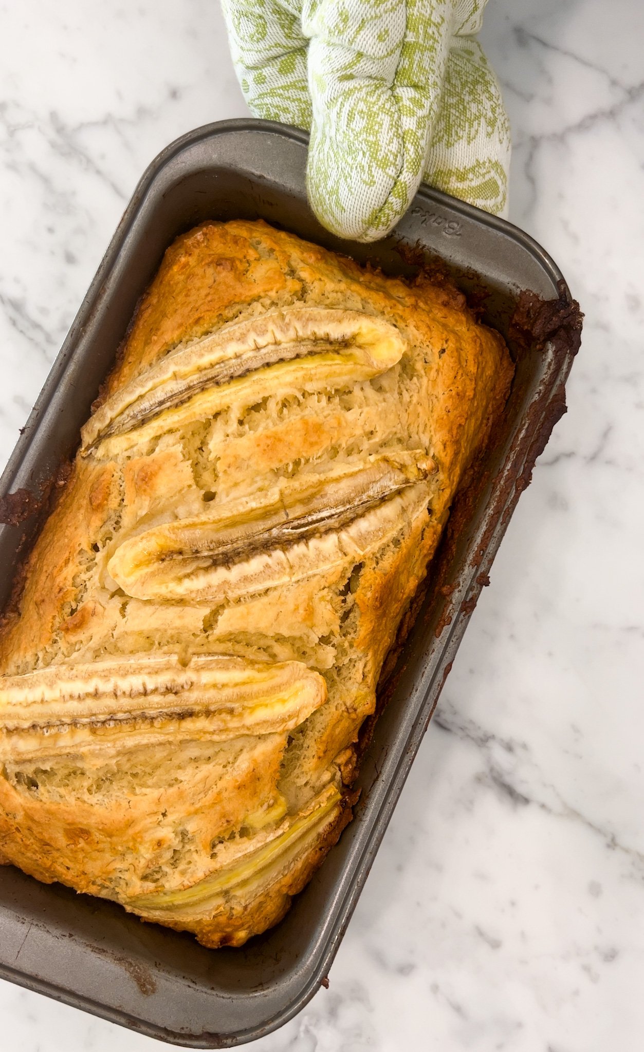 mochi banana bread with banana slices